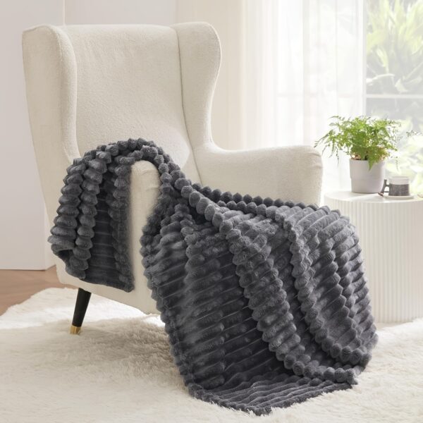 Product fancy a2441053 0985 44e7 a25e 39396d3381b5